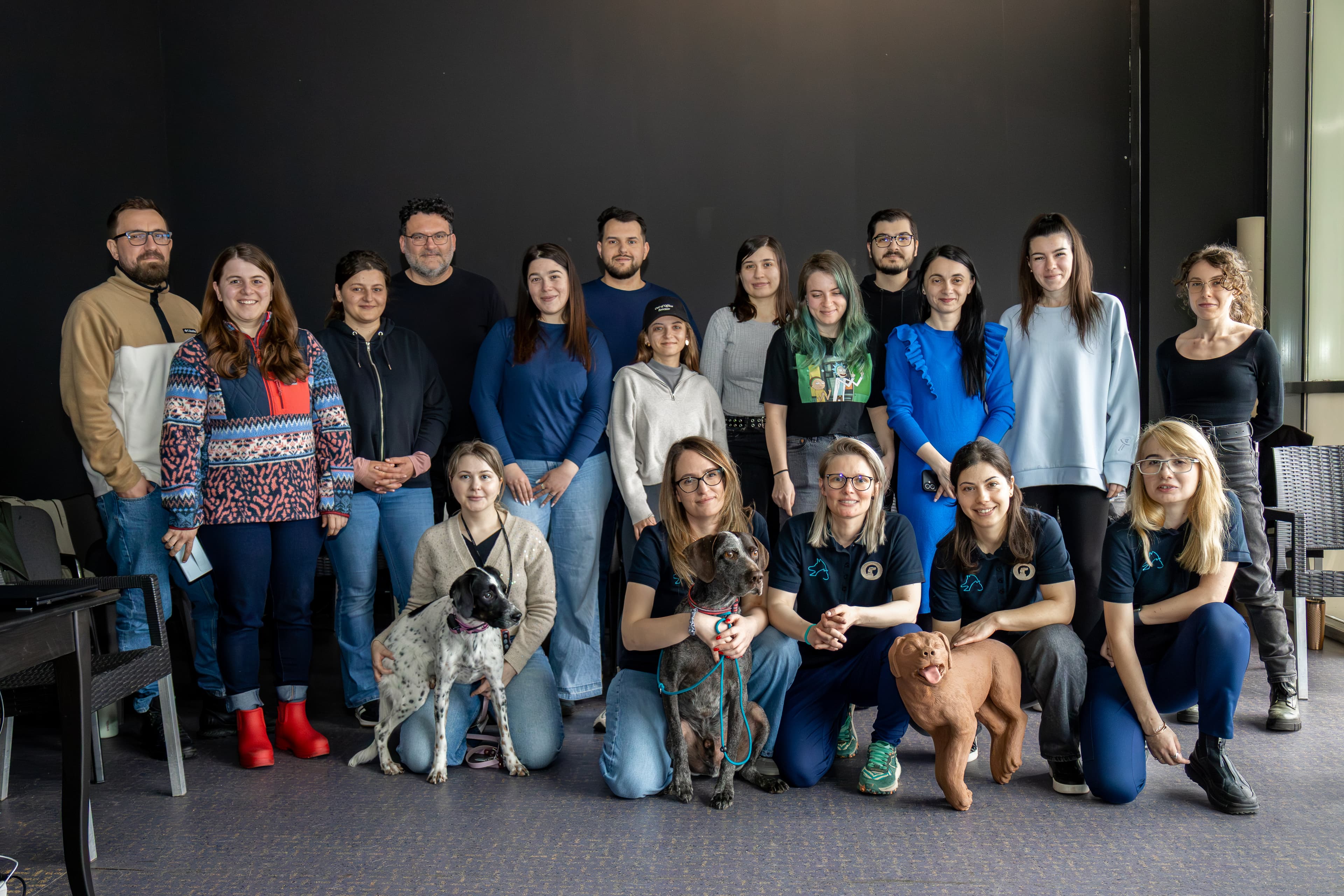 Fotografie de grup a echipei RadiusVet